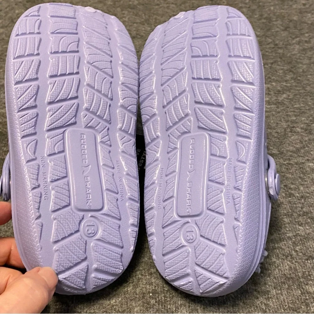 Rugged Shark Girls Size‎ 13 Purple Lined Clogs Durable Versatile Comfortable New